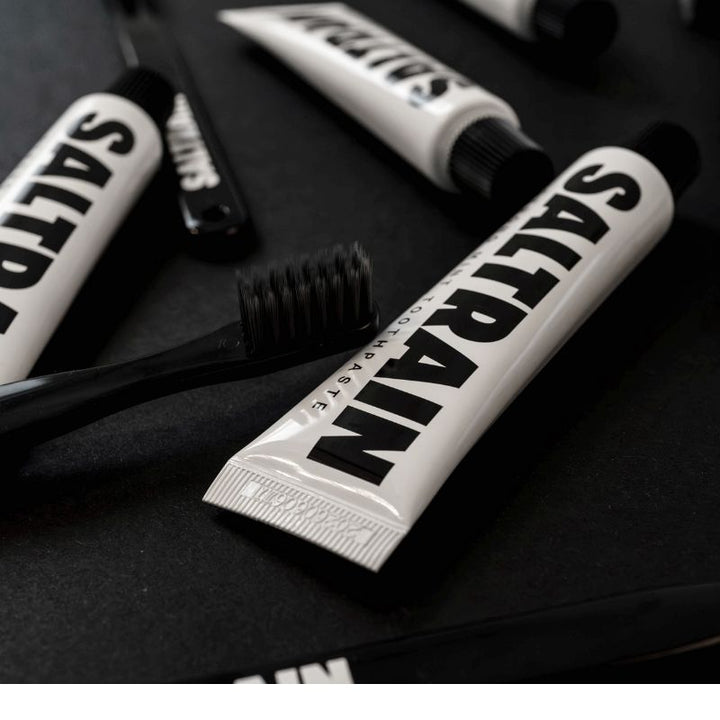 Saltrain Toothpaste Black