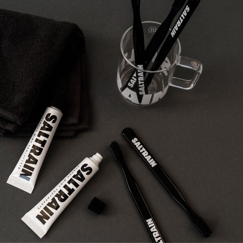 Saltrain Toothpaste Black