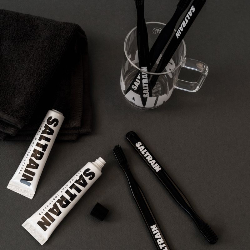 Saltrain Toothpaste Black