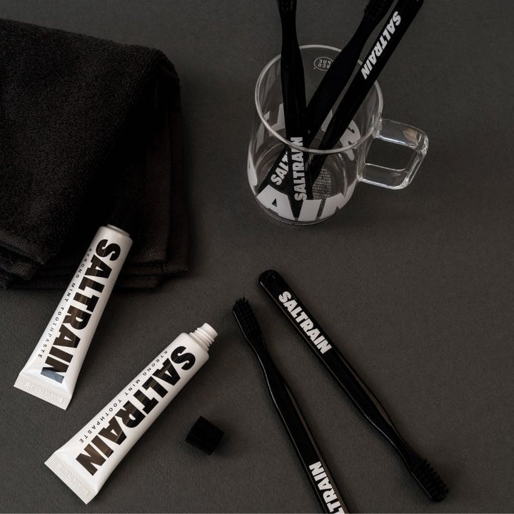 Saltrain Toothpaste Black