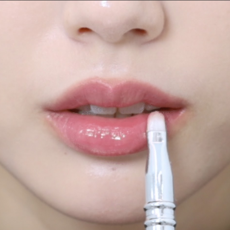 glow portable lip and eye brush