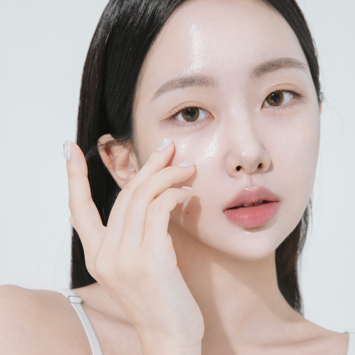 HEVEBLUE Black Yuja Bean Lifting Auto Eye Cream (15ml)