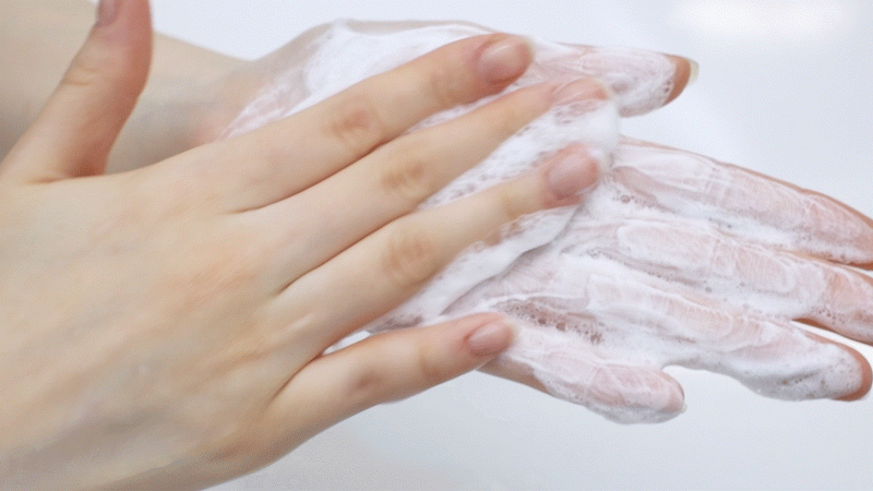 glow apple enzyme foaming cleanser
