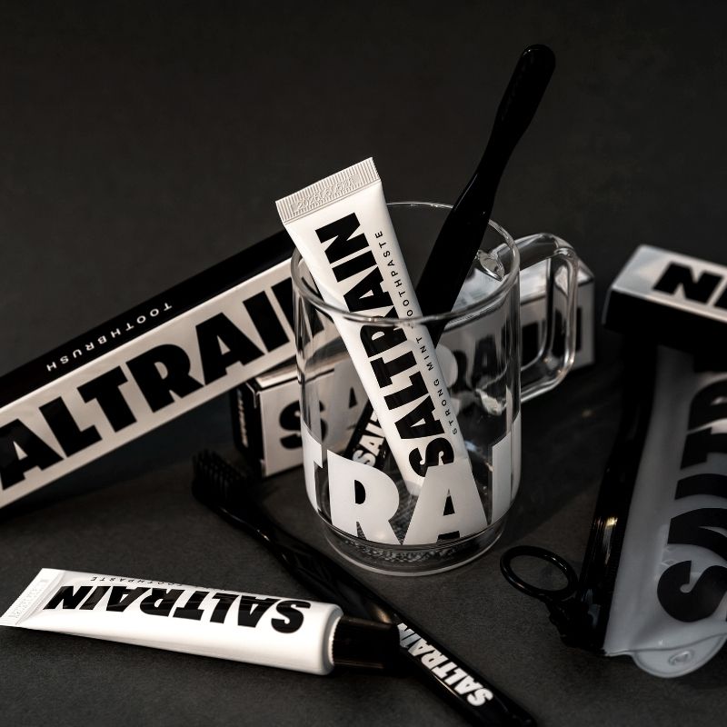 Saltrain Toothpaste Black