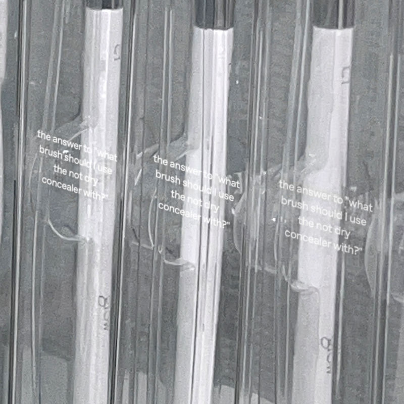 glow flat concealer brush 