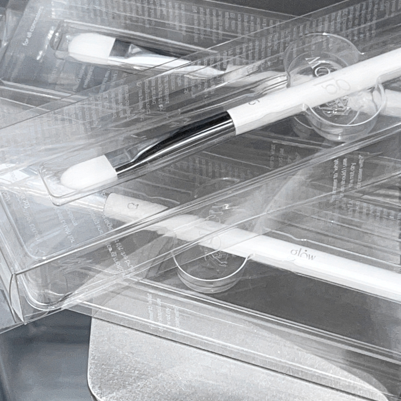 glow flat concealer brush 