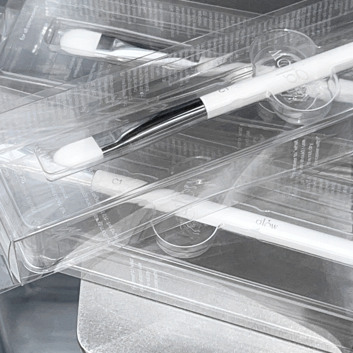 glow flat concealer brush 