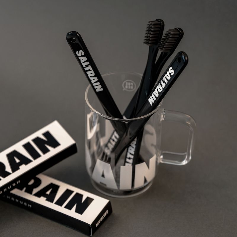 Saltrain Toothpaste Black