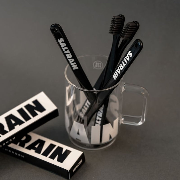 Saltrain Toothpaste Black