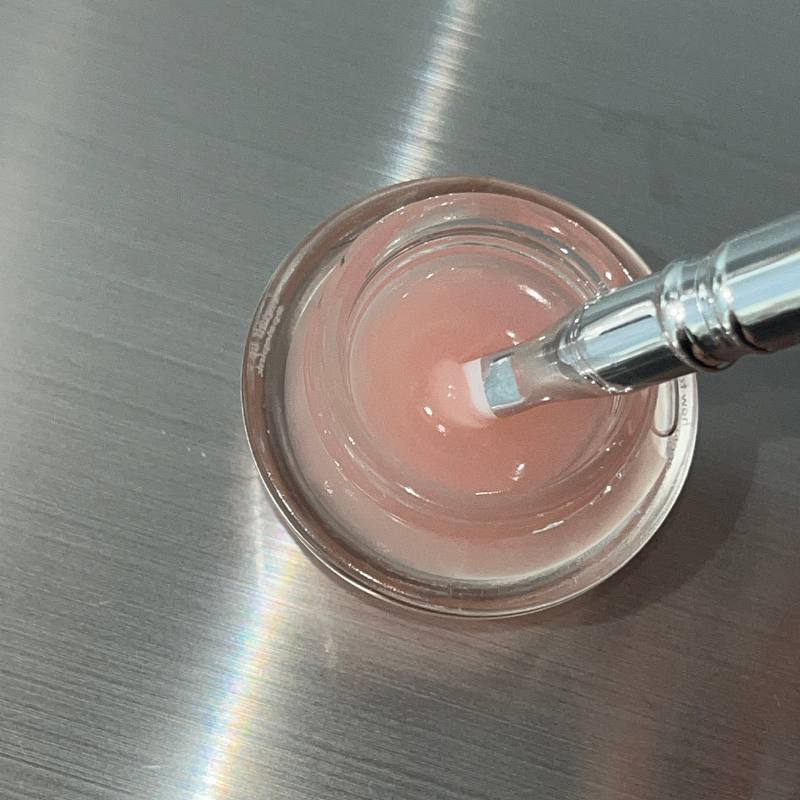 glow portable lip and eye brush