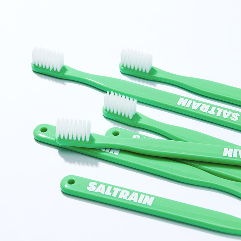 greenwhitetoothbrush